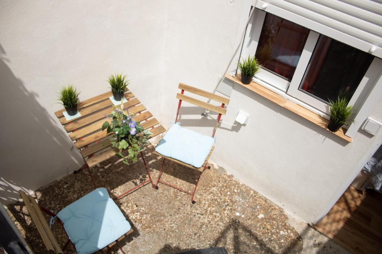 Malaguena Salerosa "Apartamento - Estudio Con Terraza" En Casa Tipica De 1 A 4 Dormitorios Màlaga Exteriér fotografie